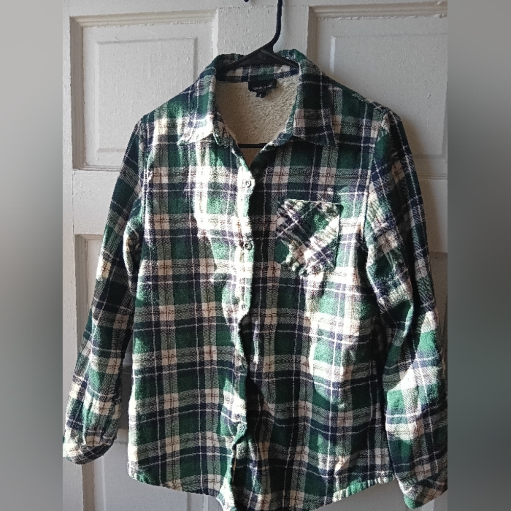 Green 💚 Plaid Shirt  Small